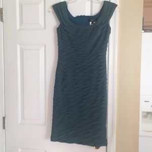 Dress. ( Tadashi Collection )